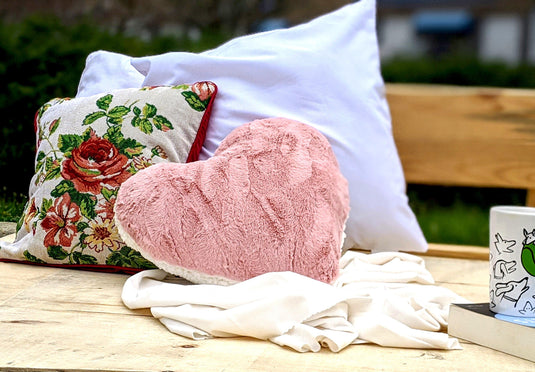 Handmade Faux Fur Pink White Heart Shape Throw Pillow General Tache Home Fashion