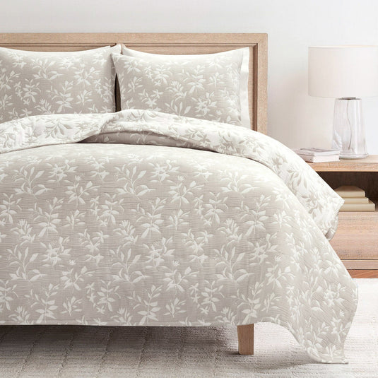 Floral Jacquard Reversible Soft Matelassé 3 Piece Quilt Set Collective LushDecor