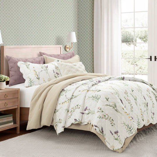 Watercolor Wildflower Scallop Edge Floral 3 Piece Quilt Set Collective LushDecor