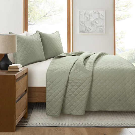 Ava Diamond Oversized Cotton Quilt Set