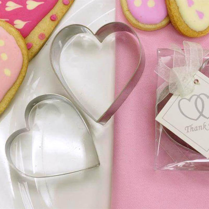 2pcs Stainless Steel Heart Shaped Cookie Cutters Party Favors, Biscuits Cutter Wedding Favor Set with Clear Gift Box - 2.5