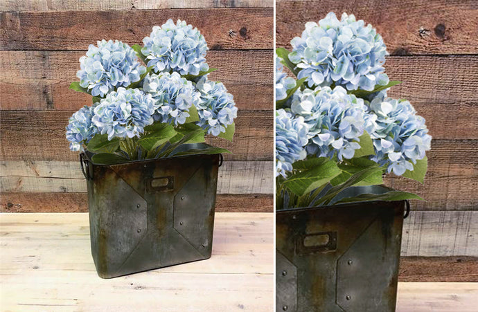 Galvanized Metal Rusted Flower Bucket General SHE