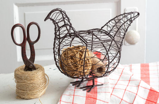 Chicken Wire Hen Basket General CT