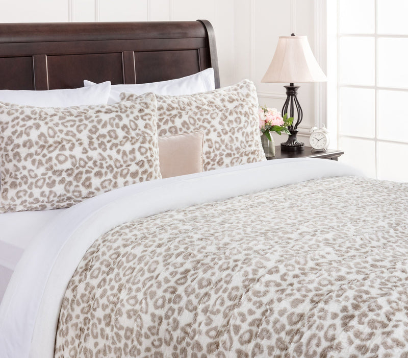 Load image into Gallery viewer, Leopard Faux Fur Duvet Cover Set Collective Chanasya
