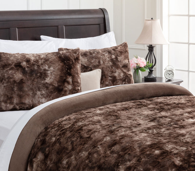 Load image into Gallery viewer, Wolf Faux Fur Duvet Cover Set Collective Chanasya
