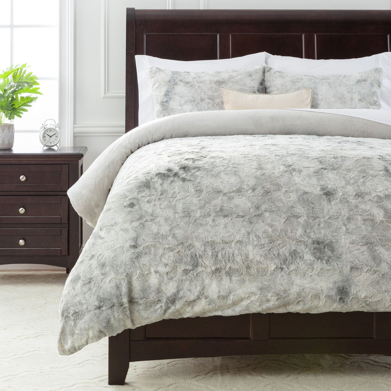 Load image into Gallery viewer, Wolf Faux Fur Duvet Cover Set Collective Chanasya
