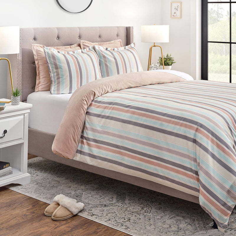 Load image into Gallery viewer, 5-Piece Pastel Stripe Reversible Velvet Duvet Cover Set Collection Chanasya
