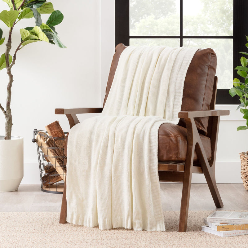 Load image into Gallery viewer, Chenille Luxe Border Throw Blanket Collective Chanasya
