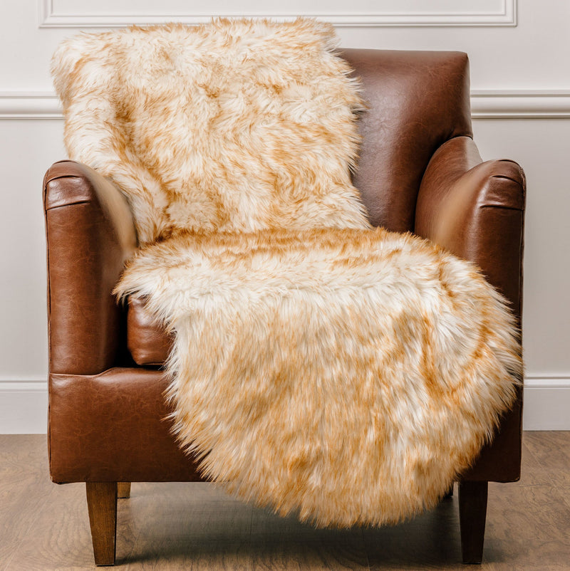 Load image into Gallery viewer, Two Tone Fur Rug Collective Chanasya
