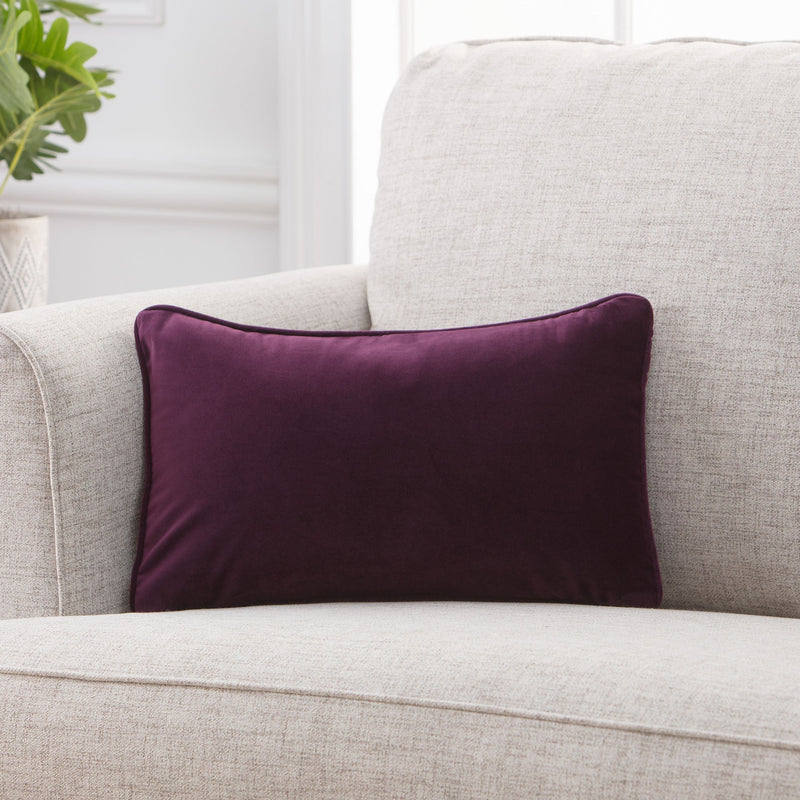 Load image into Gallery viewer, Holland Velvet Throw Pillow Covers
