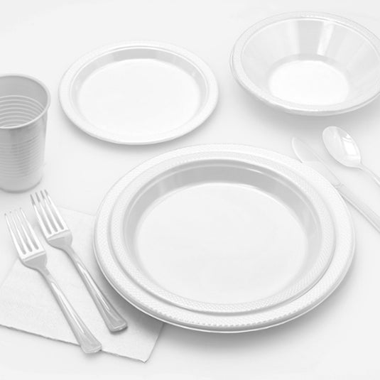 Hanna K. Signature heavy weight Plastic Plates White 10" Disposable Plates Hanna K Signature