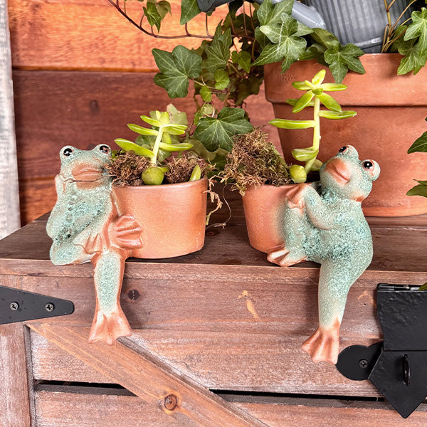 Rustic Sitting Frog Planters, Set of 2 Shop TP