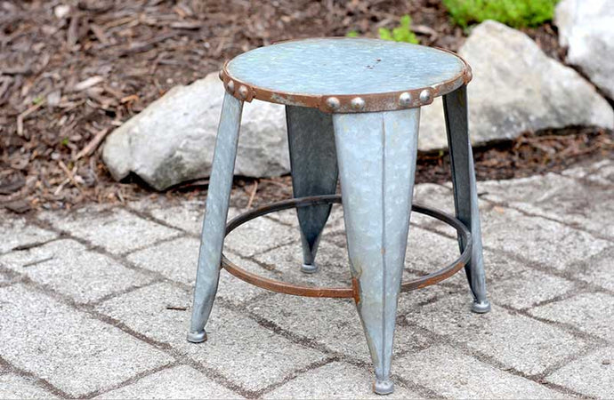 Aged Galvanized Milking Stool General PPD