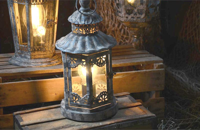 Distressed Pagoda Lantern General PPD