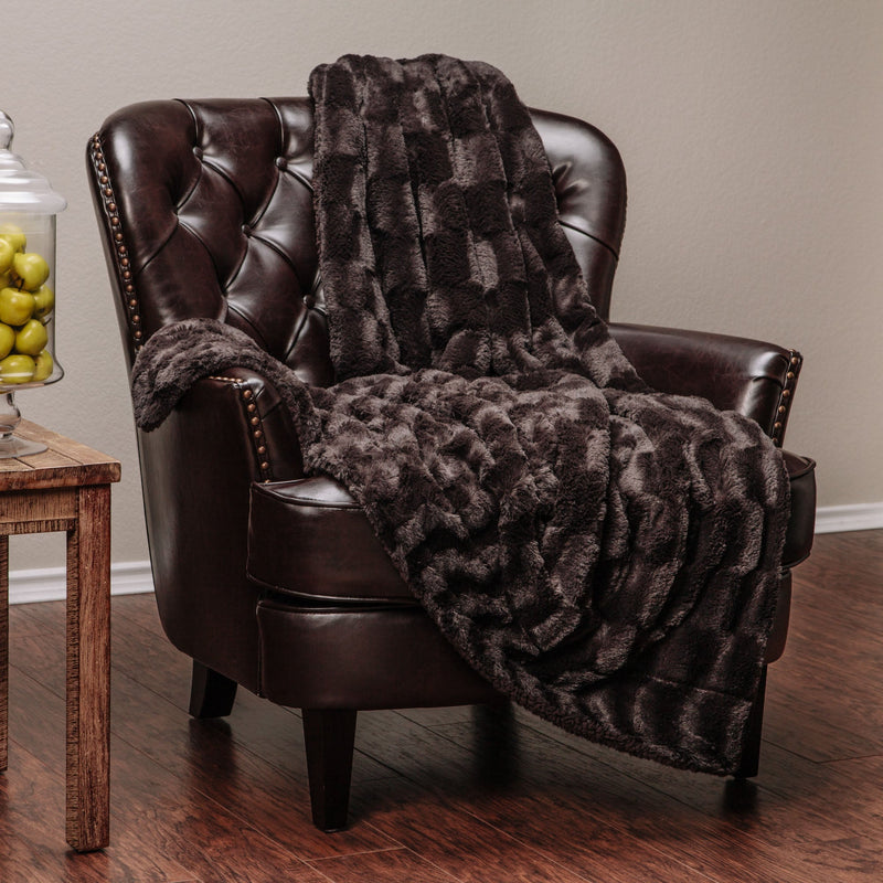 Load image into Gallery viewer, Deco Faux Fur Throw Blanket Collective Chanasya
