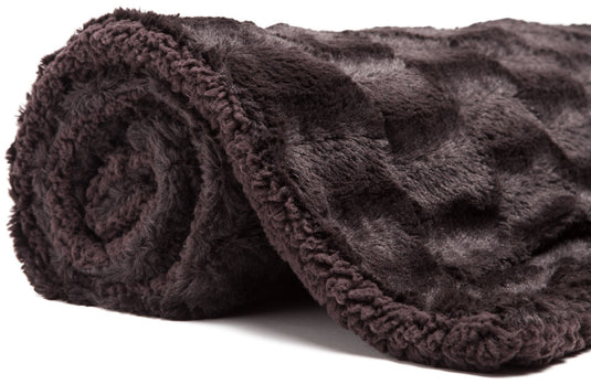 Deco Faux Fur Throw Blanket