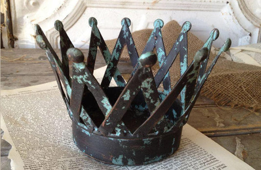 Distressed Metal Slat Crown General PPD