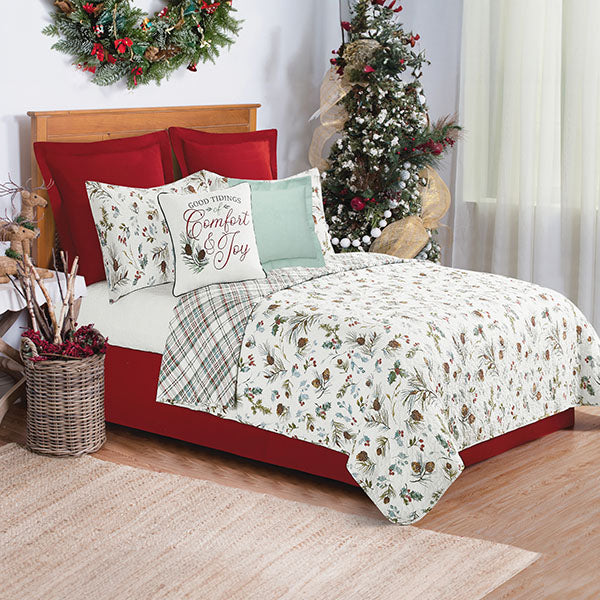 Holly Reversible Quilt Set, Choose Your Size General CNF